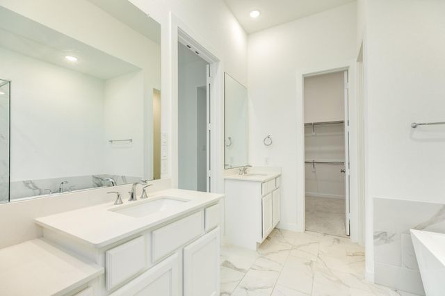 10222 Bison Drive, Manvel, TX 77583