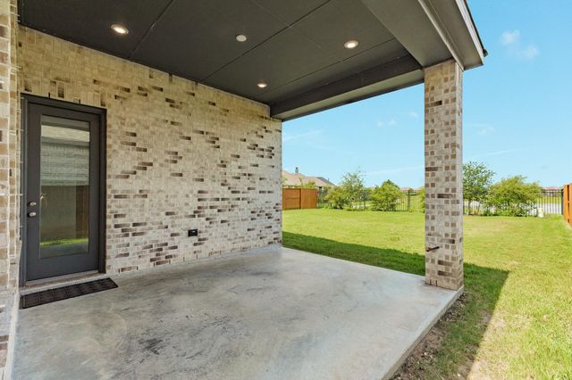 10222 Bison Drive, Manvel, TX 77583