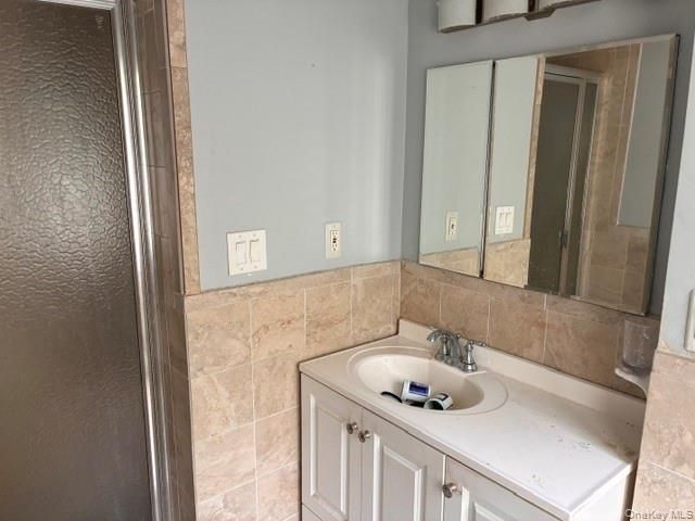 80 Alpine Way, South Huntington, NY 11746