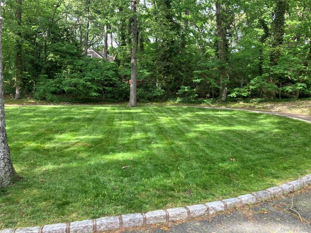 80 Alpine Way, South Huntington, NY 11746
