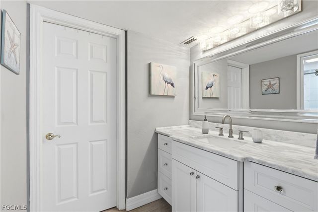 1927 SE 40th TER 107, Cape Coral, FL 33904