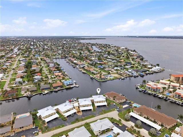 1927 SE 40th TER 107, Cape Coral, FL 33904