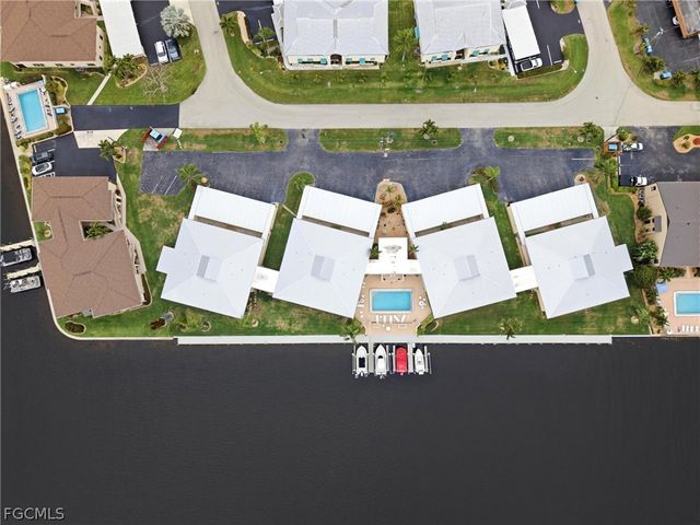 1927 SE 40th TER 107, Cape Coral, FL 33904