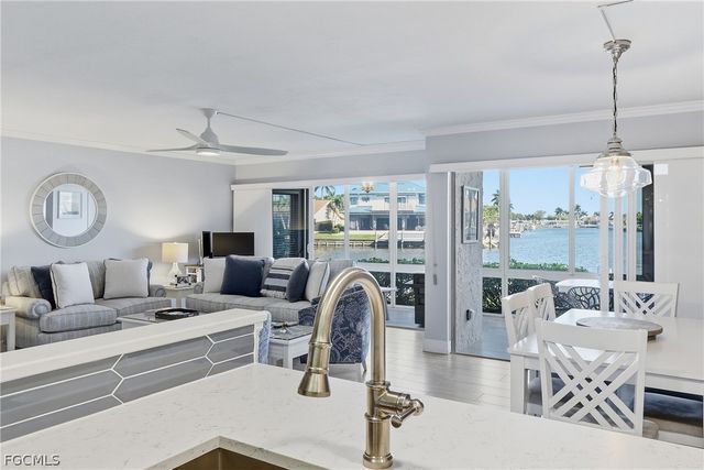 1927 SE 40th TER 107, Cape Coral, FL 33904