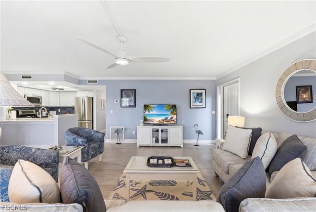 1927 SE 40th TER 107, Cape Coral, FL 33904