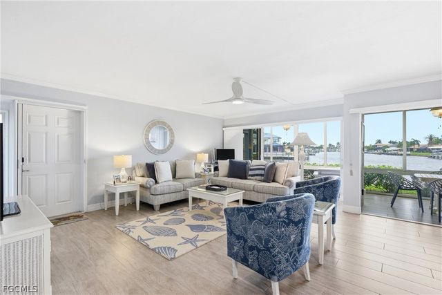 1927 SE 40th TER 107, Cape Coral, FL 33904