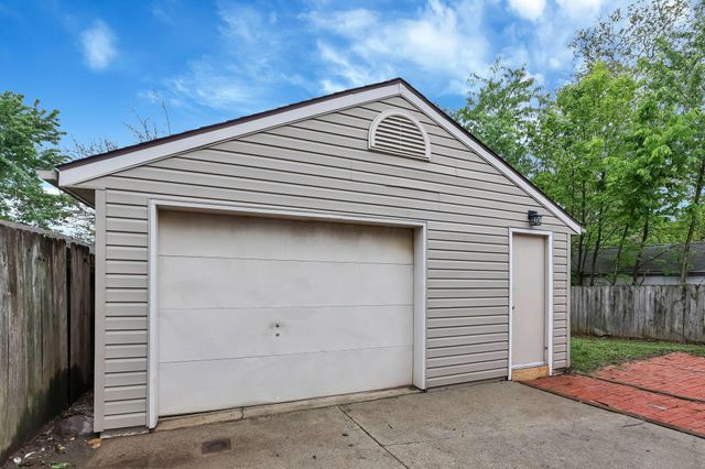 5085 Brush Ridge Court, Columbus, OH 43228