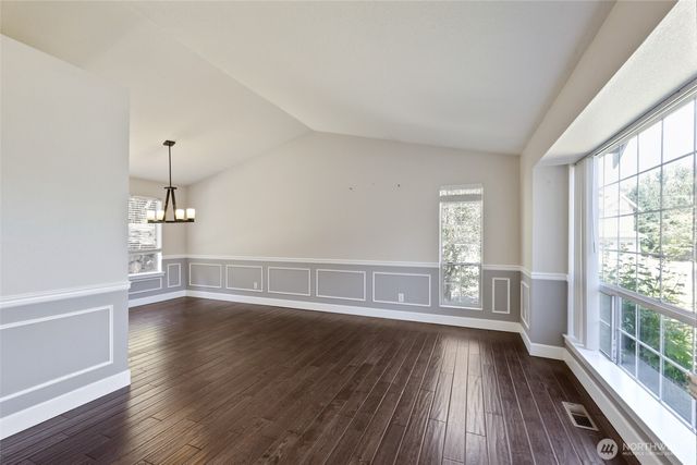 8610 63rd Avenue E, Puyallup, WA 98371