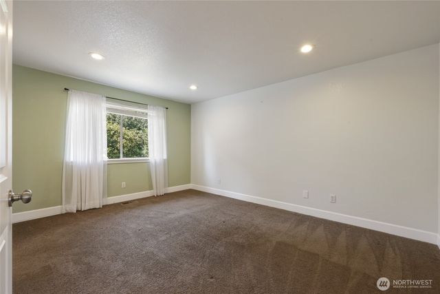 8610 63rd Avenue E, Puyallup, WA 98371