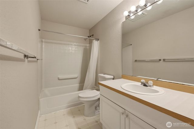 8610 63rd Avenue E, Puyallup, WA 98371