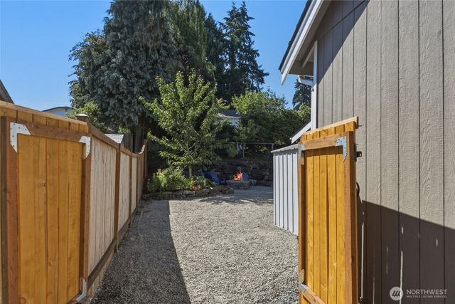8610 63rd Avenue E, Puyallup, WA 98371