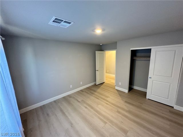 7503 Dragonfruit Avenue, Las Vegas, NV 89113