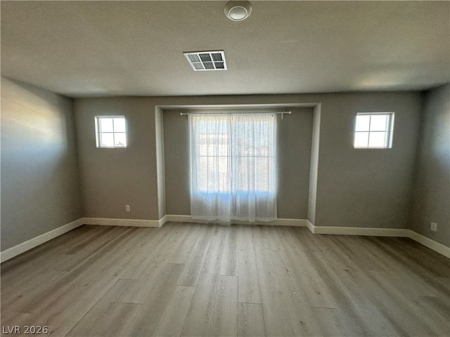 7503 Dragonfruit Avenue, Las Vegas, NV 89113