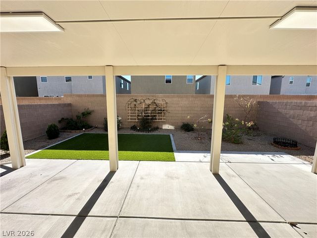 7503 Dragonfruit Avenue, Las Vegas, NV 89113