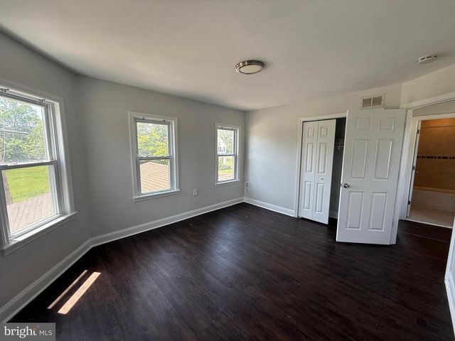 192 BISHOP AVE, West Berlin, NJ 08091