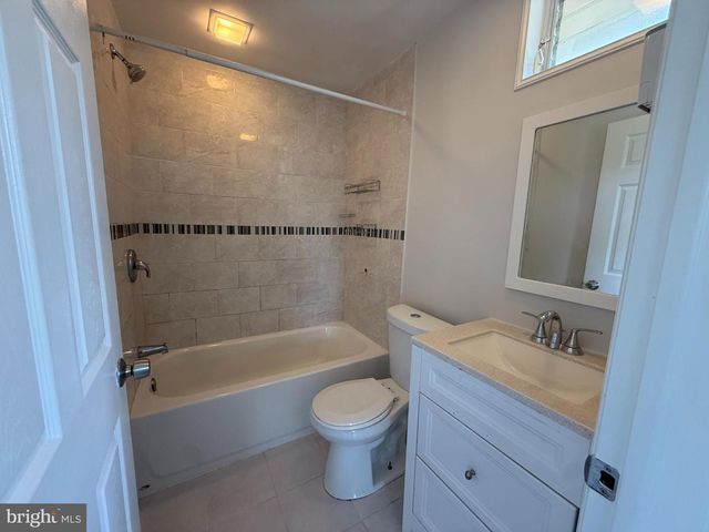 192 BISHOP AVE, West Berlin, NJ 08091