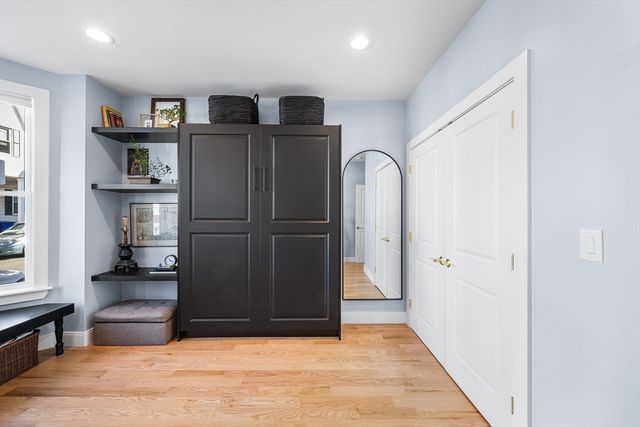 49 Eutaw St 1, Boston, MA 02128