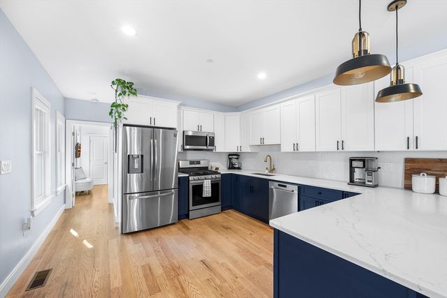 49 Eutaw St 1, Boston, MA 02128