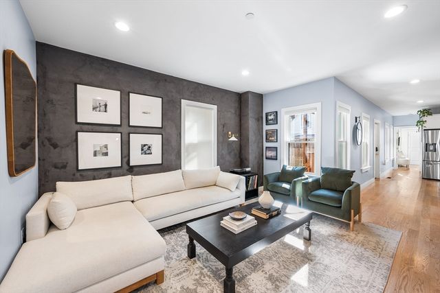 49 Eutaw St 1, Boston, MA 02128