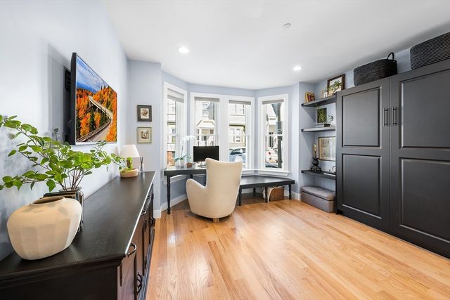 49 Eutaw St 1, Boston, MA 02128