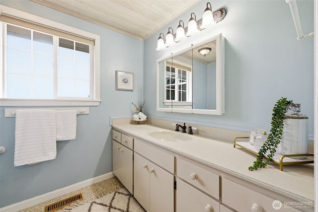 1510 Valley Drive NW, Gig Harbor, WA 98332