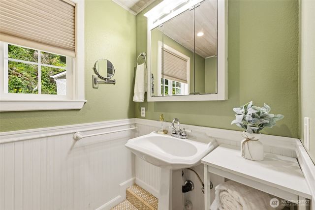 1510 Valley Drive NW, Gig Harbor, WA 98332