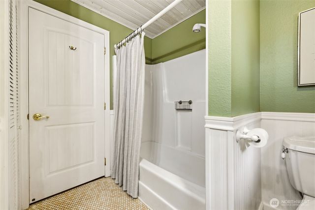 1510 Valley Drive NW, Gig Harbor, WA 98332