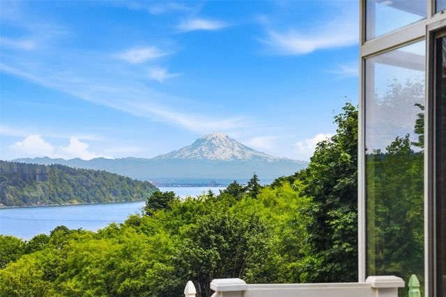 1510 Valley Drive NW, Gig Harbor, WA 98332