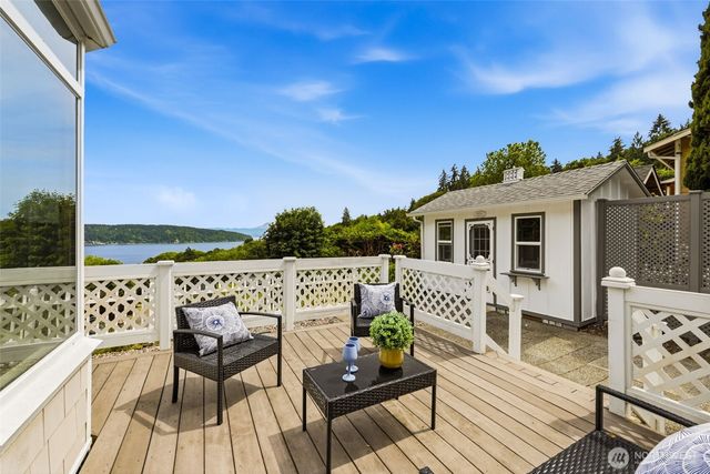 1510 Valley Drive NW, Gig Harbor, WA 98332