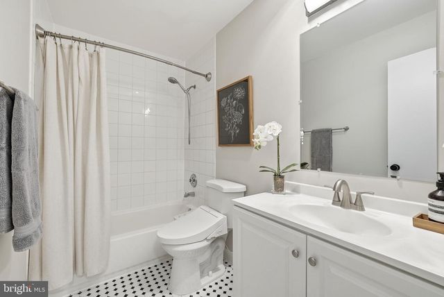 8309 HIGHCLIFFE CT, Annandale, VA 22003