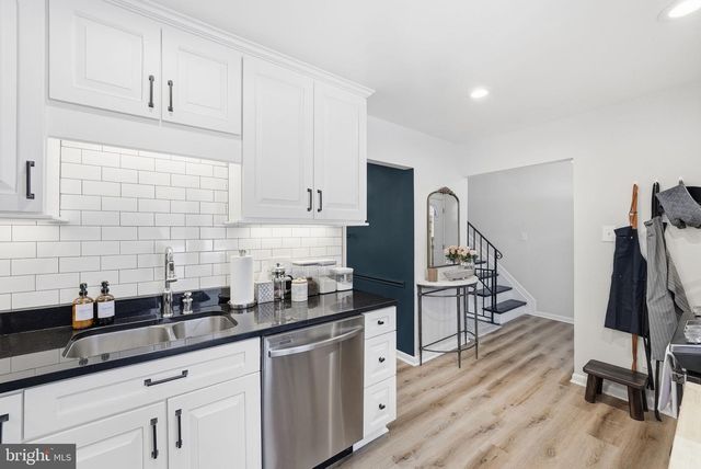 8309 HIGHCLIFFE CT, Annandale, VA 22003