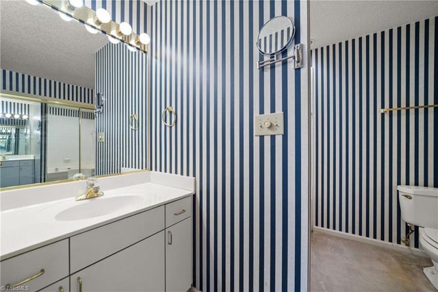 3976 Westridge Meadow Circle, Clemmons, NC 27012