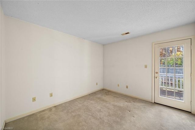 3976 Westridge Meadow Circle, Clemmons, NC 27012