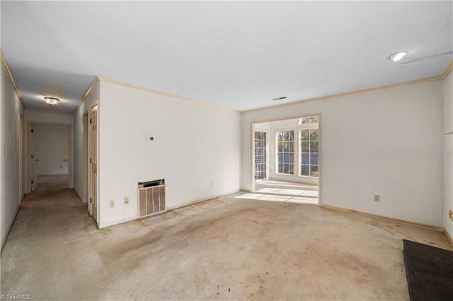 3976 Westridge Meadow Circle, Clemmons, NC 27012