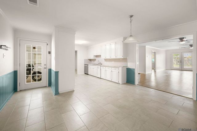 422 Bonnie Jean Dr, Baton Rouge, LA 70819