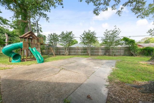 422 Bonnie Jean Dr, Baton Rouge, LA 70819