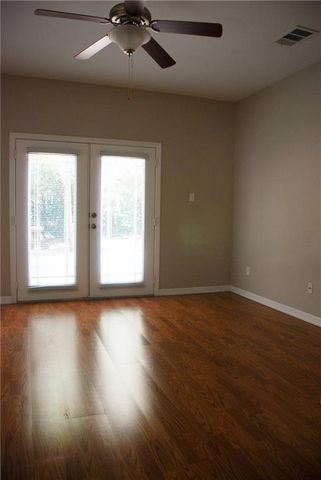 910 E 51st ST, Austin, TX 78751