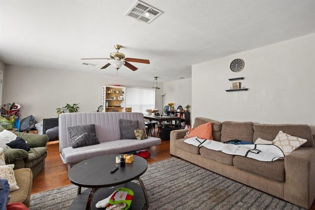 910 E 51st ST, Austin, TX 78751