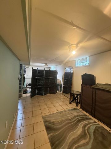 2114 Arlington Avenue, Toledo, OH 43609