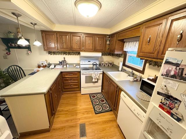 6 Castle Rd., Attleboro, MA 02703