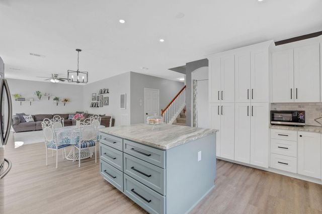 21843 Whispering Forest Drive, Kingwood, TX 77339