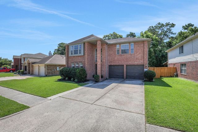 21843 Whispering Forest Drive, Kingwood, TX 77339