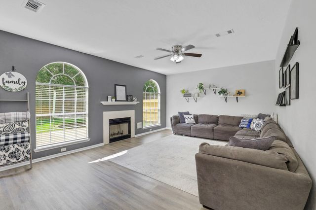 21843 Whispering Forest Drive, Kingwood, TX 77339