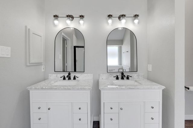 21843 Whispering Forest Drive, Kingwood, TX 77339
