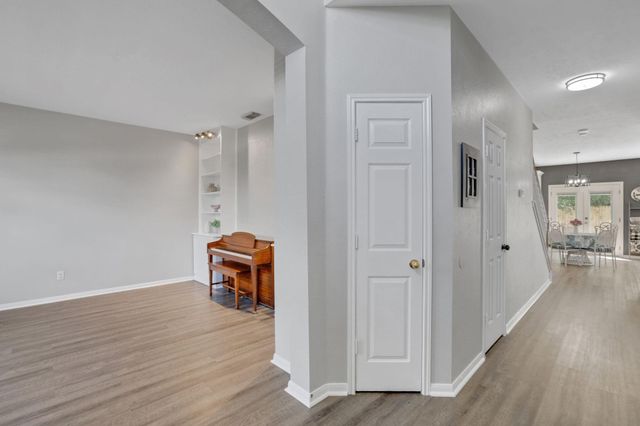 21843 Whispering Forest Drive, Kingwood, TX 77339