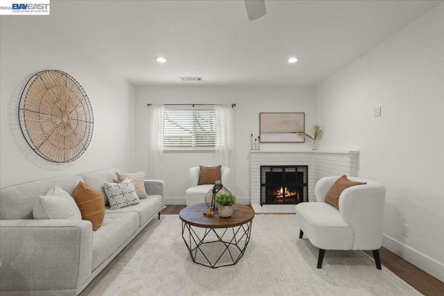 37141 Saint Christopher Street, Newark, CA 94560