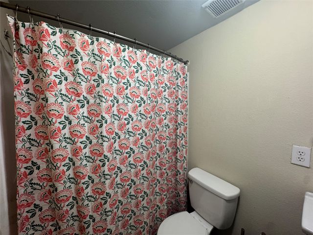 217 E Kimbrough Street, Mesquite, TX 75149