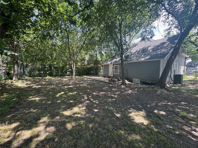 217 E Kimbrough Street, Mesquite, TX 75149