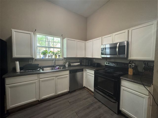 217 E Kimbrough Street, Mesquite, TX 75149