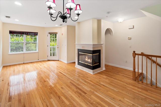 414 Highridge Court, Peekskill, NY 10566